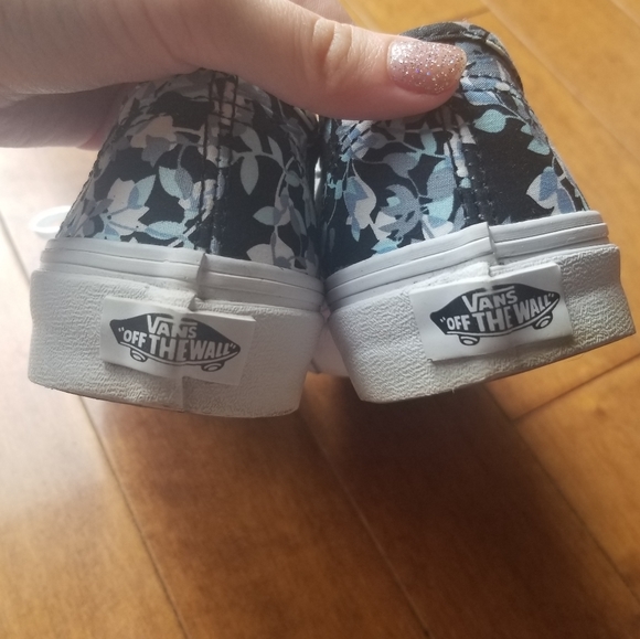 Vans shoes (2/30$) - Picture 3 of 4
